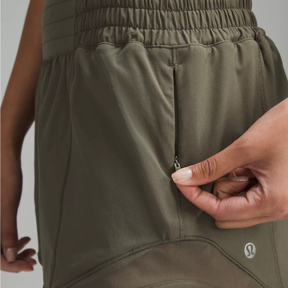 Hotty Hot High-Rise Lined Short 2.5" - Army Green - Picture 5 of 7